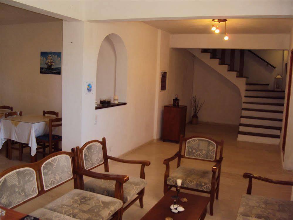 Privee Santorini Hotell Perissa  Exteriör bild