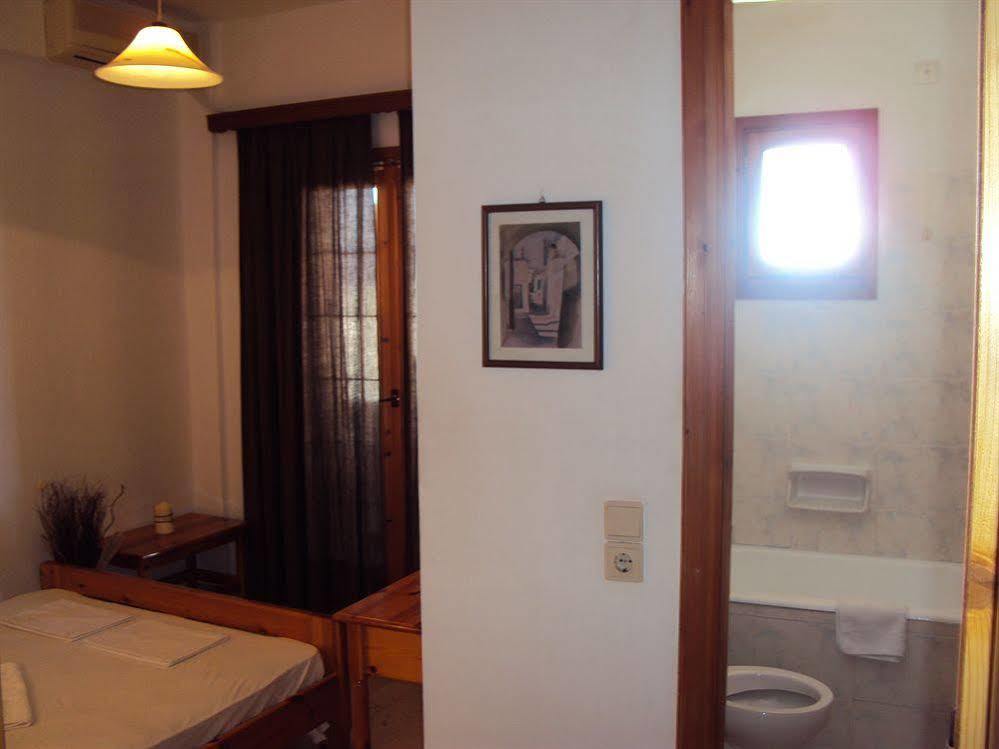 Privee Santorini Hotell Perissa  Exteriör bild