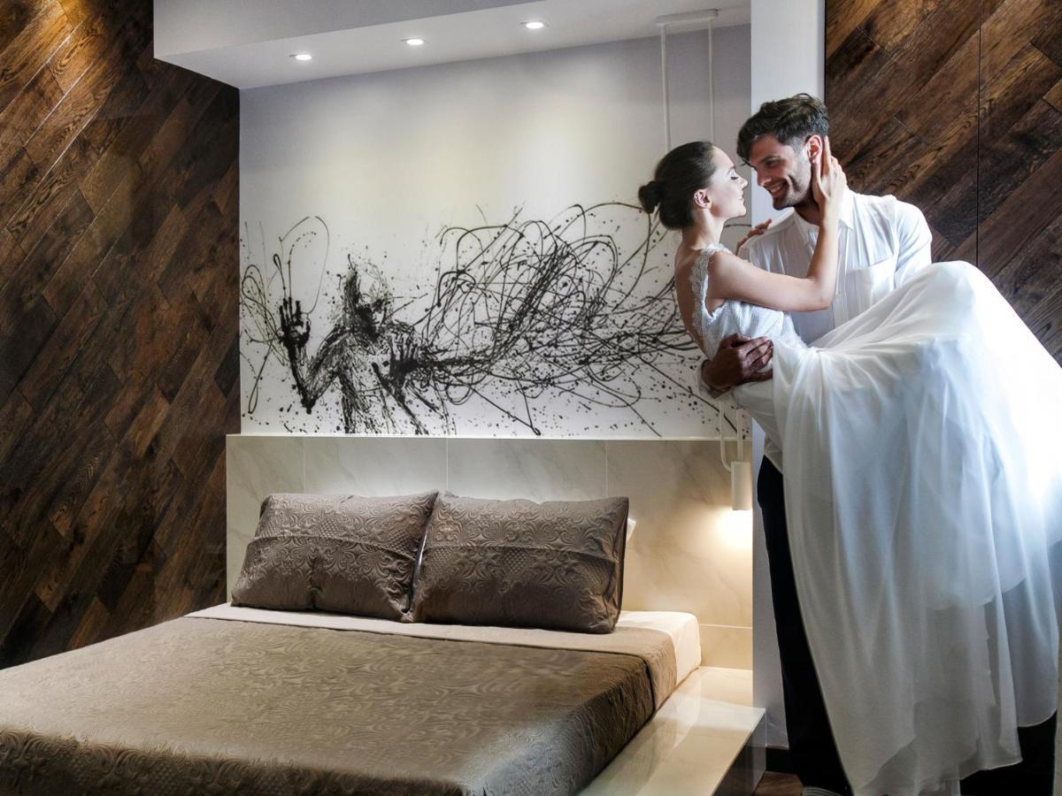 Privee Santorini Hotell Perissa  Exteriör bild